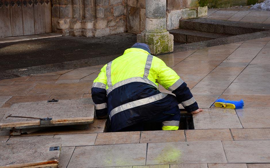  entreprise pour déboucher canalisation Brières-les-Scellés